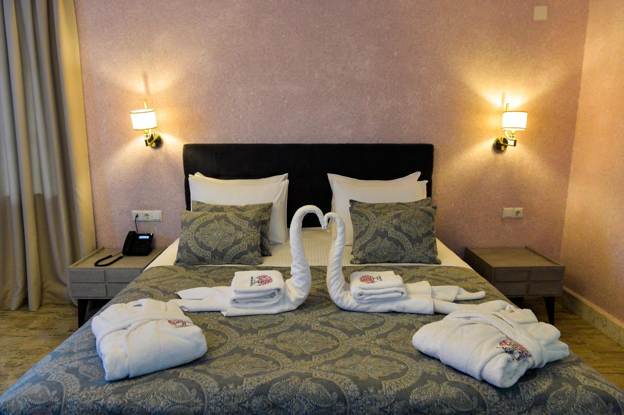 Hotel Magnolia In The City Centre 库塔伊西 外观 照片