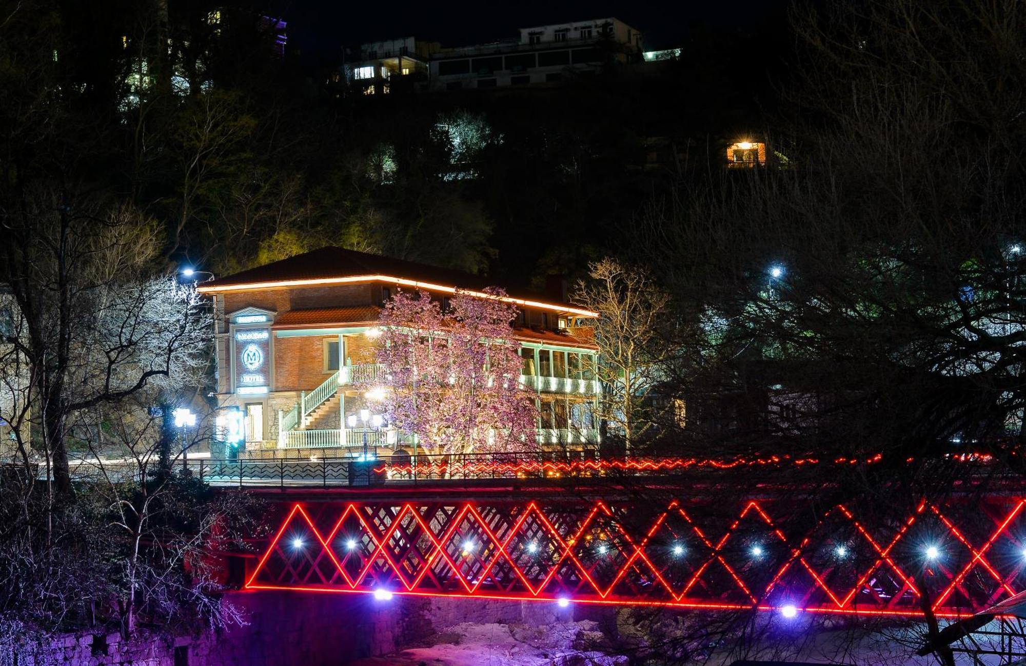 Hotel Magnolia In The City Centre 库塔伊西 外观 照片